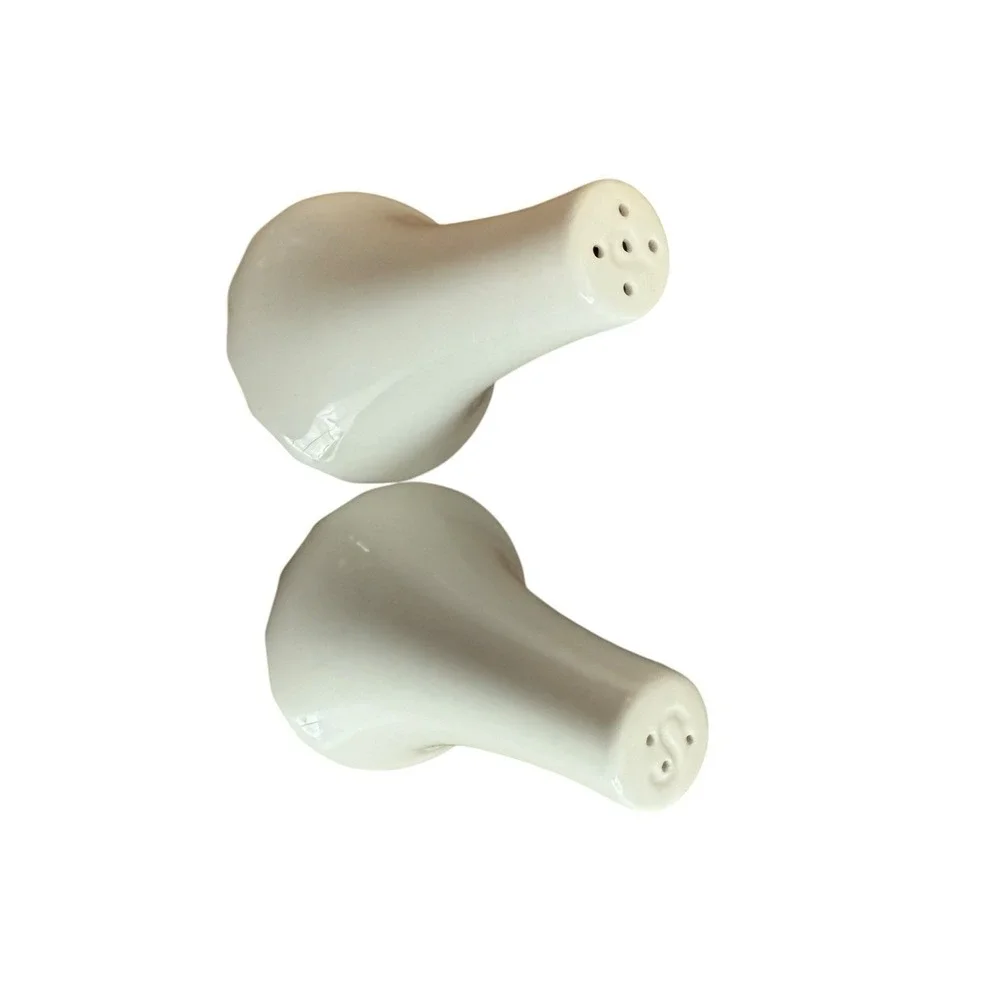 J G Meakin‎ White Ceramic Salt & Pepper Shakers-Made In England; 5.25